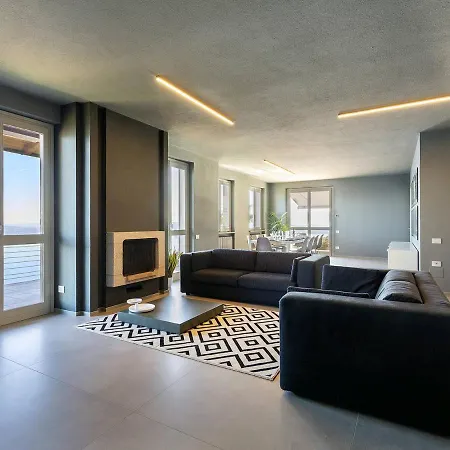 Villa Sleeps 6 Pool Wifi Stresa