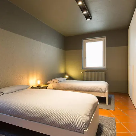 Вилла Sleeps 6 Pool Wifi