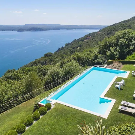 Sleeps 6 Pool Wifi Villa *