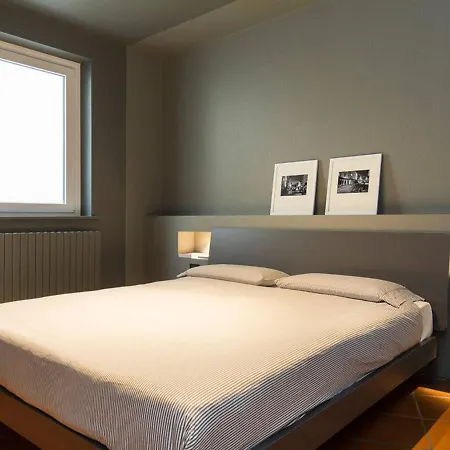 Sleeps 6 Pool Wifi Villa
