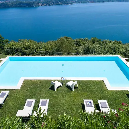 Sleeps 6 Pool Wifi Стреза